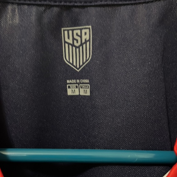 USA Soccer Shirt Medium - Picture 3 of 4